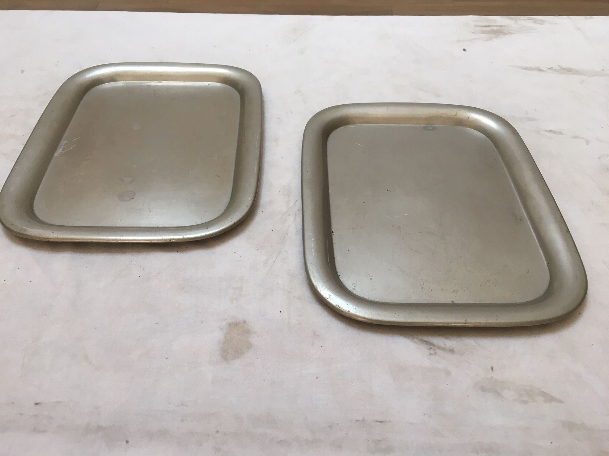 2 plateaux circa 1930