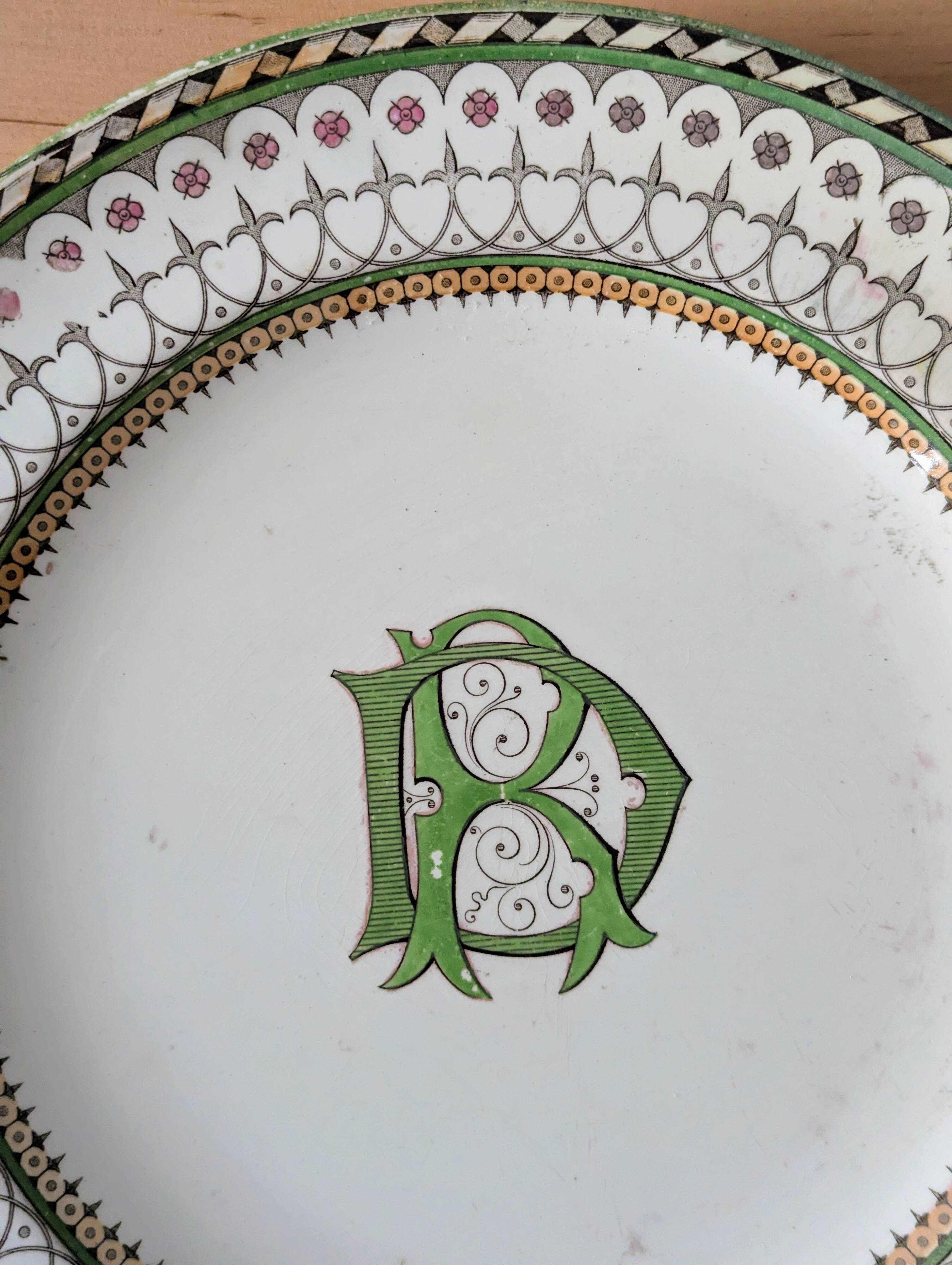 Antique round dish from Creil & Montereau, “Venetian” decor, late 19th century