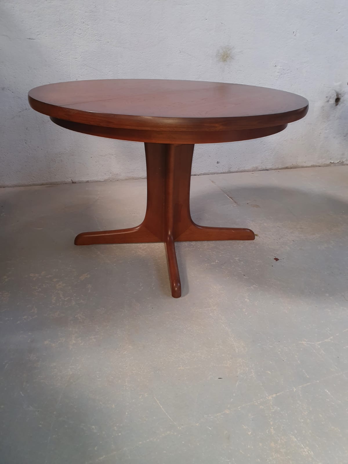 Table ronde extensible baumann en merisier