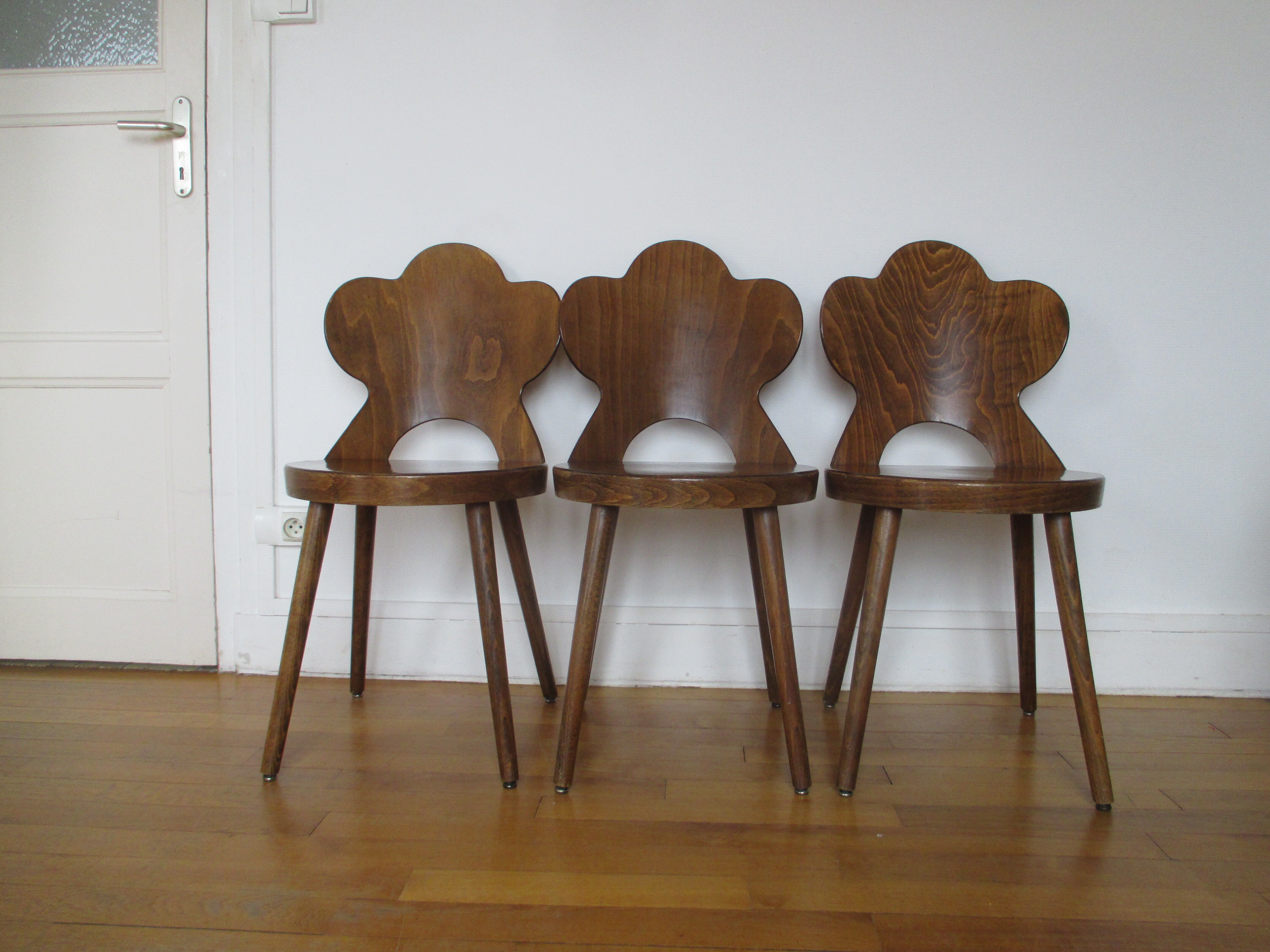 3 Trefle Bistrot Baumann chairs