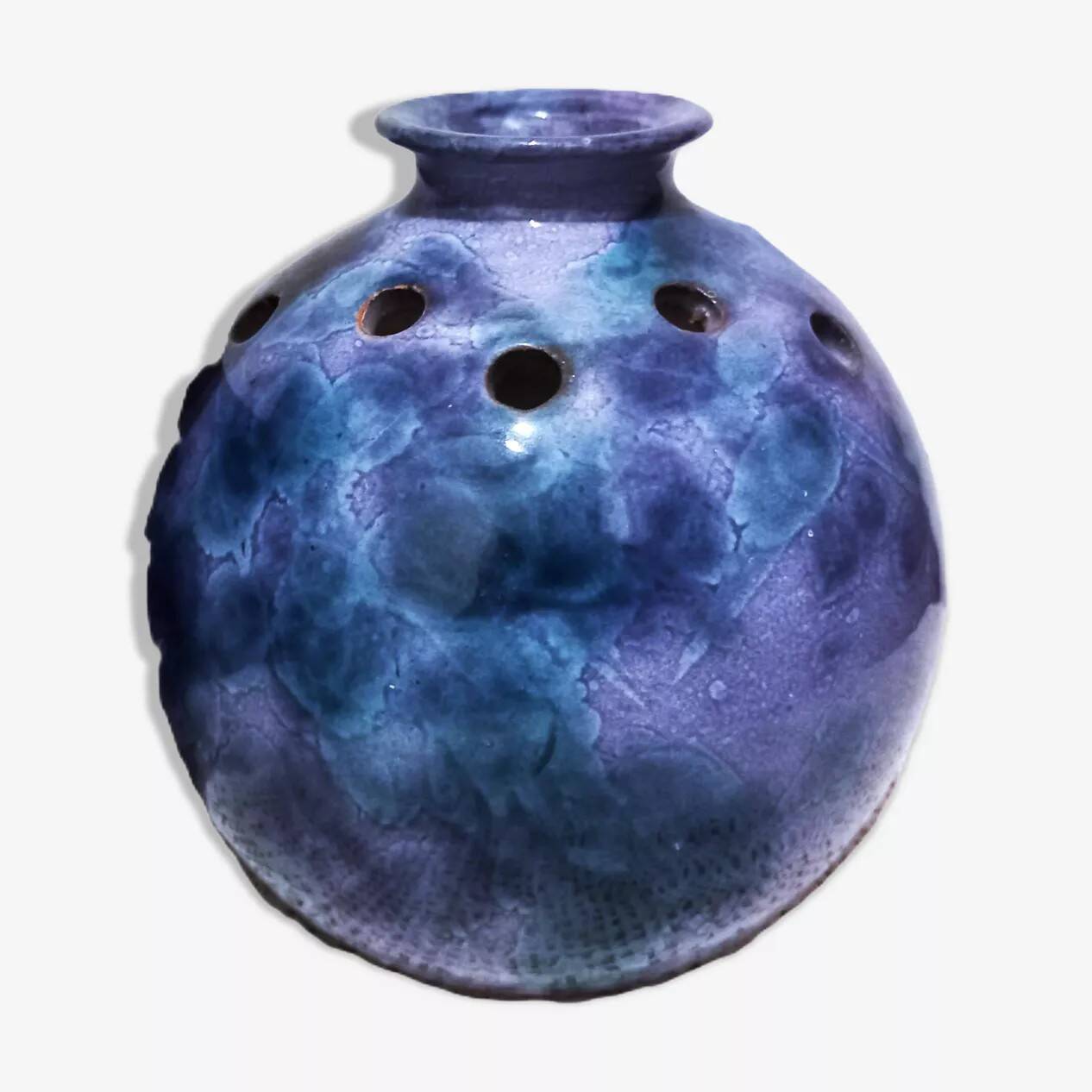 Vase boule / Pique-fleur en grès émaillé bleu violet