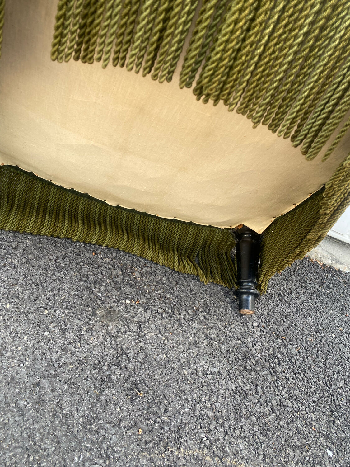 Velvet toad armchair