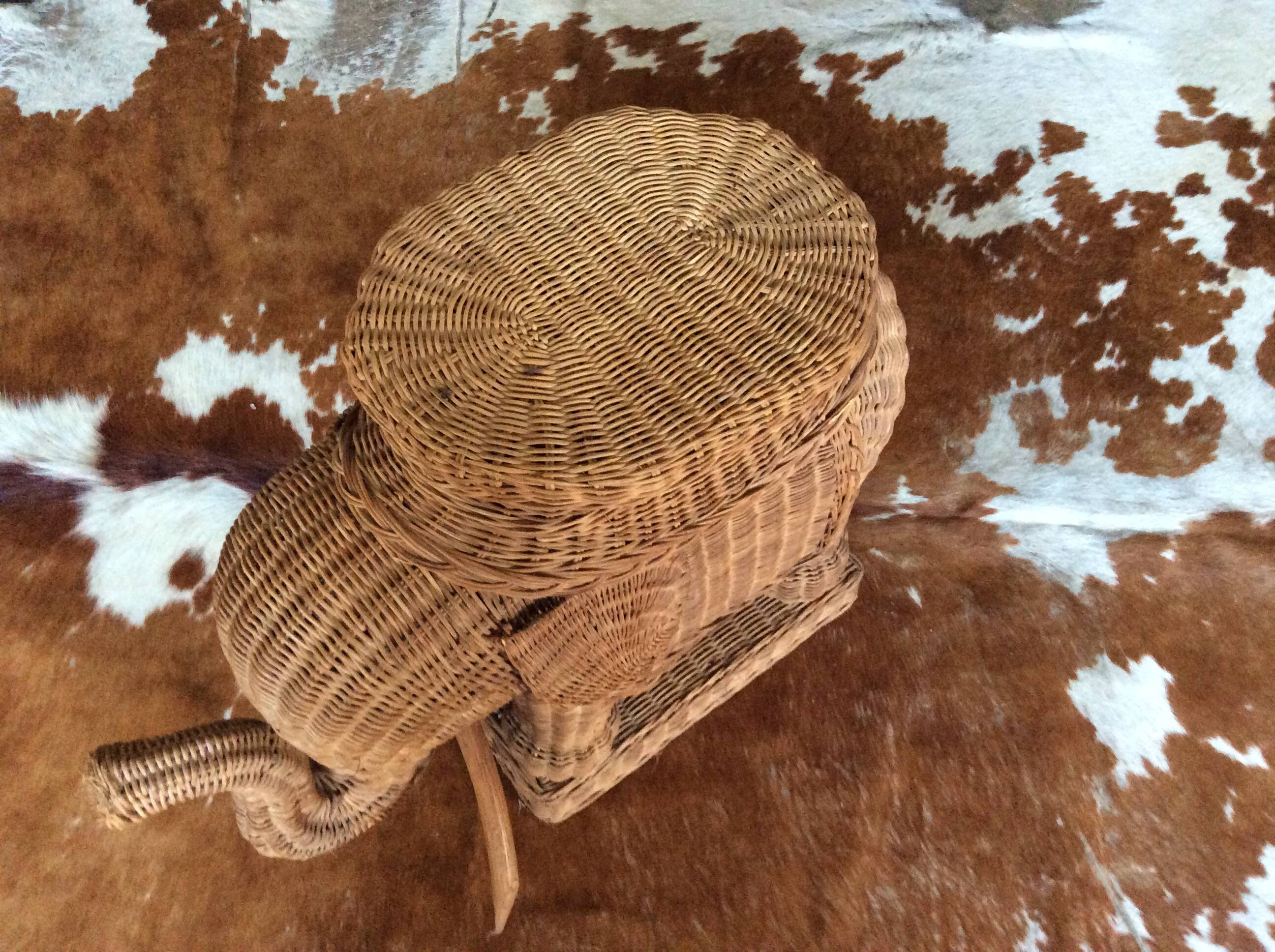 Wicker elephant side table