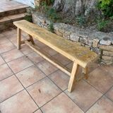 Vieux banc avec une jolie patine