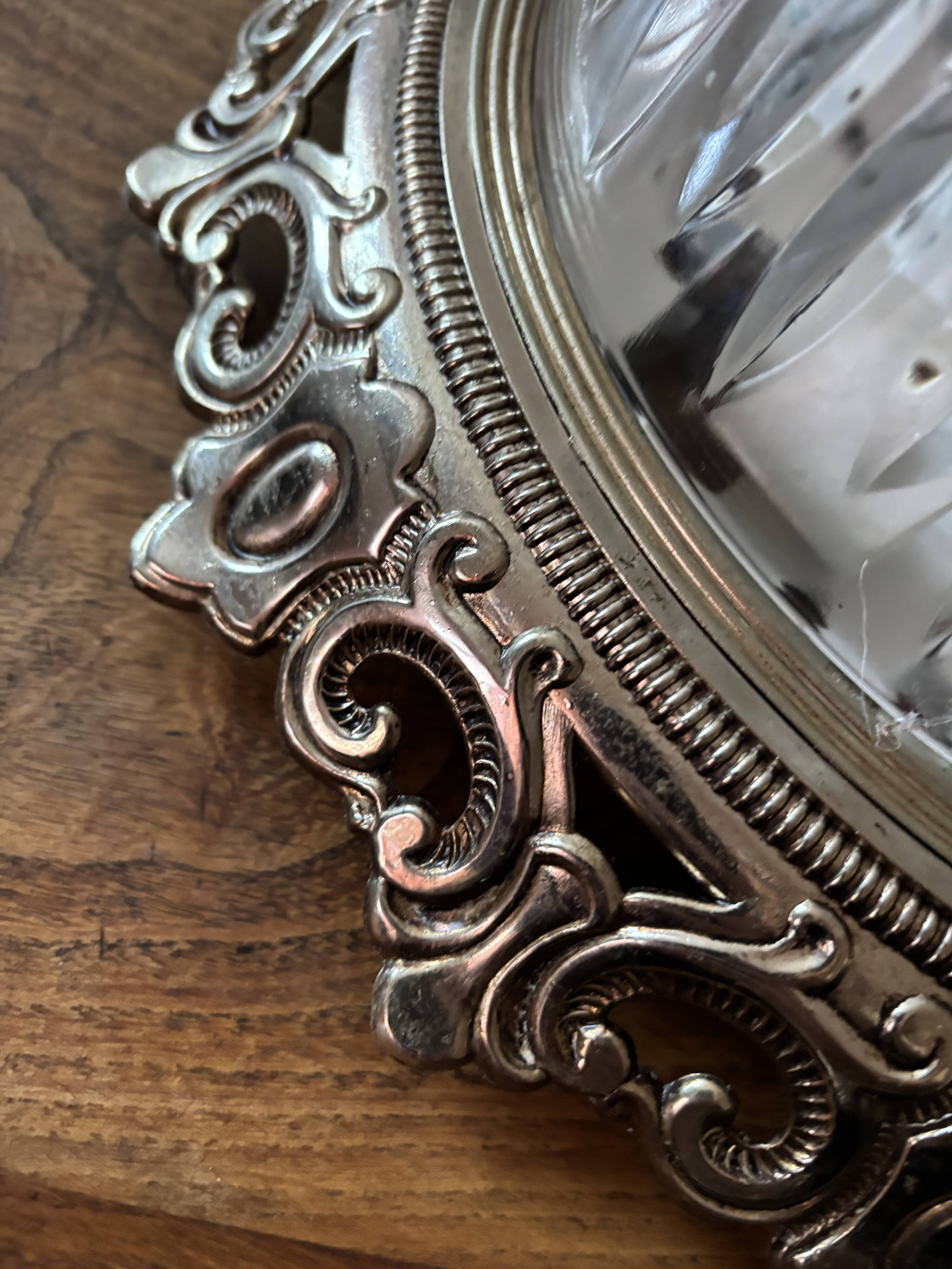Gold ceiling light with chiseled glass globe