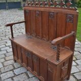 banc coffre en bois sculpté