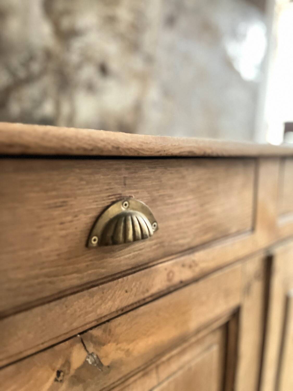 Parisian buffet in raw wood