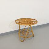 Round coffee table with 60's vintage rattan magazine tray