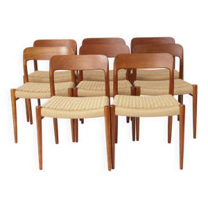 Grand ensemble de 8 chaises