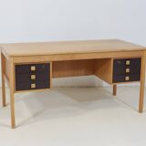 Domino Mobler Double Sided Desk