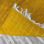 Tapis en laine marocain jaune traditionnelle taille 150 x 250 cm