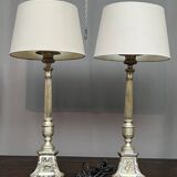 Paire de lampes. Bronze massif argenté.