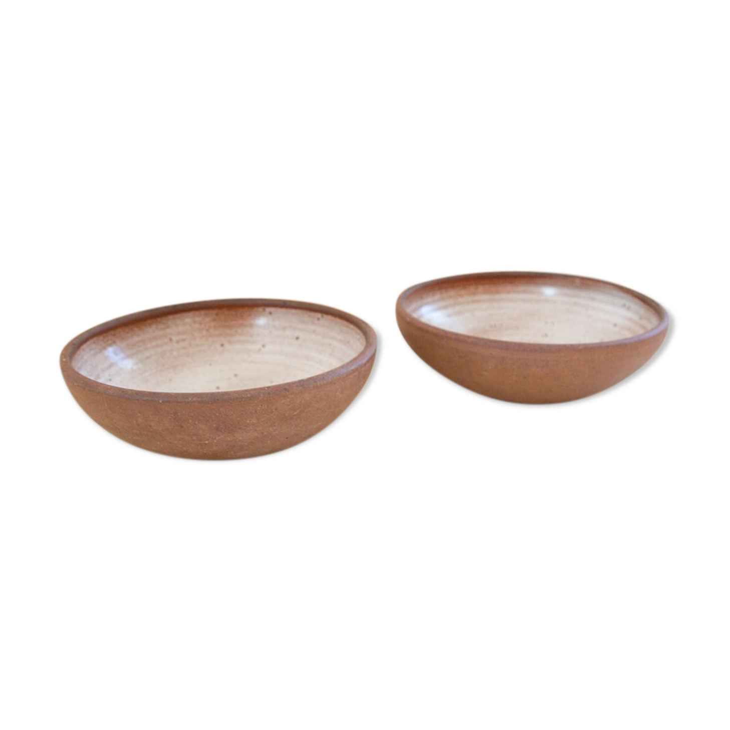 2 ceramic bowls