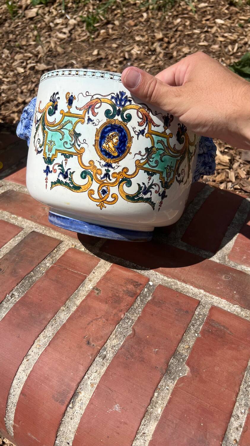 Gien - old flowerpot - iron earth