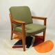 Fauteuil vintage vert en tissu bouclé Scania Design Chaise longue en bois