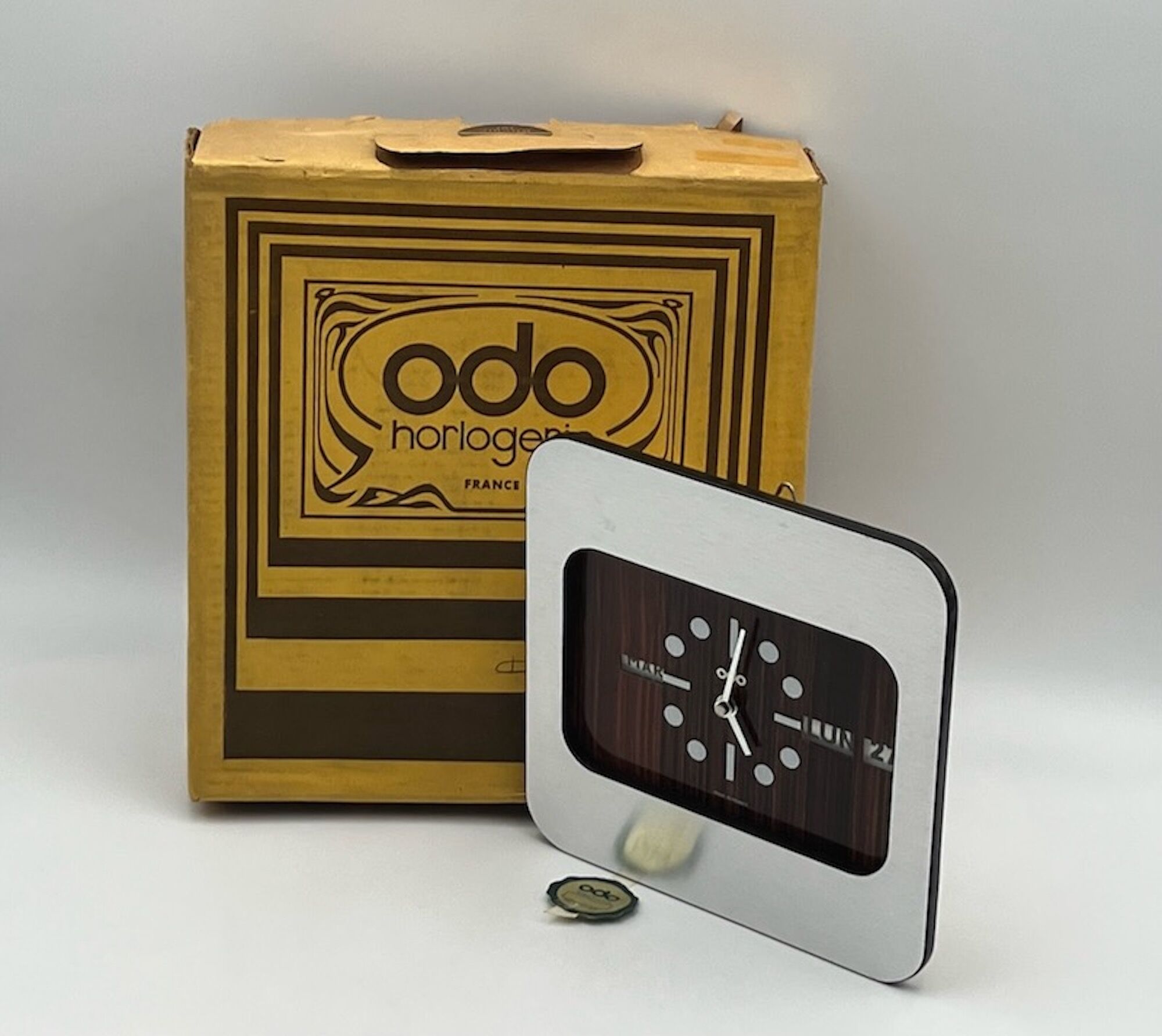 Space age clock calendar by odo france, 70s