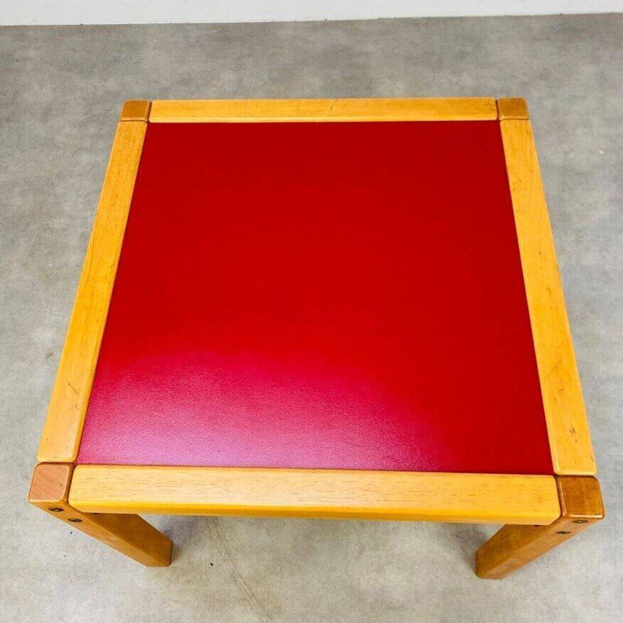 Flötotto coffee table Profilsystem 1970s red
