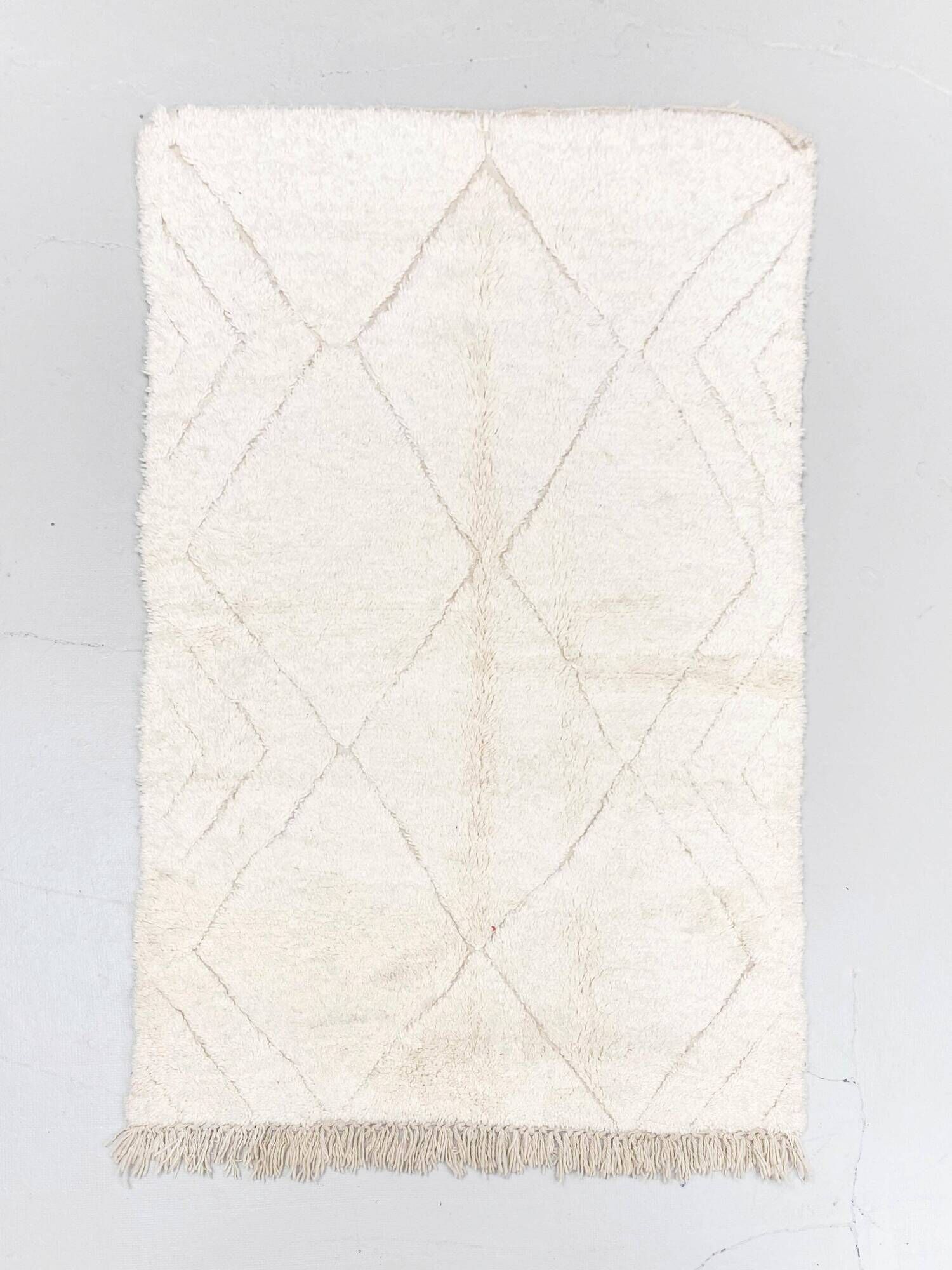 Beni Ouarain Moroccan Berber rug with engraved diamonds 2.22x1.35m