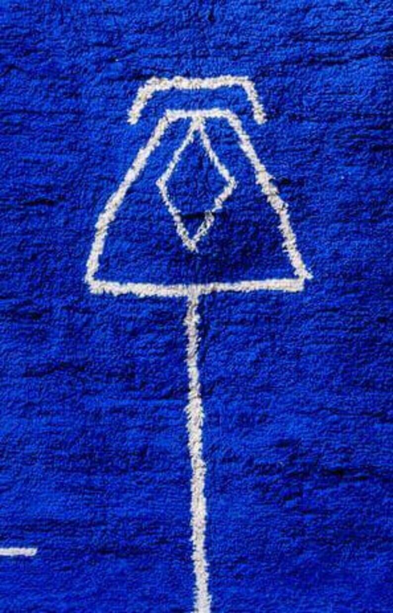 Handmade wool rug size 200 x 300 cm