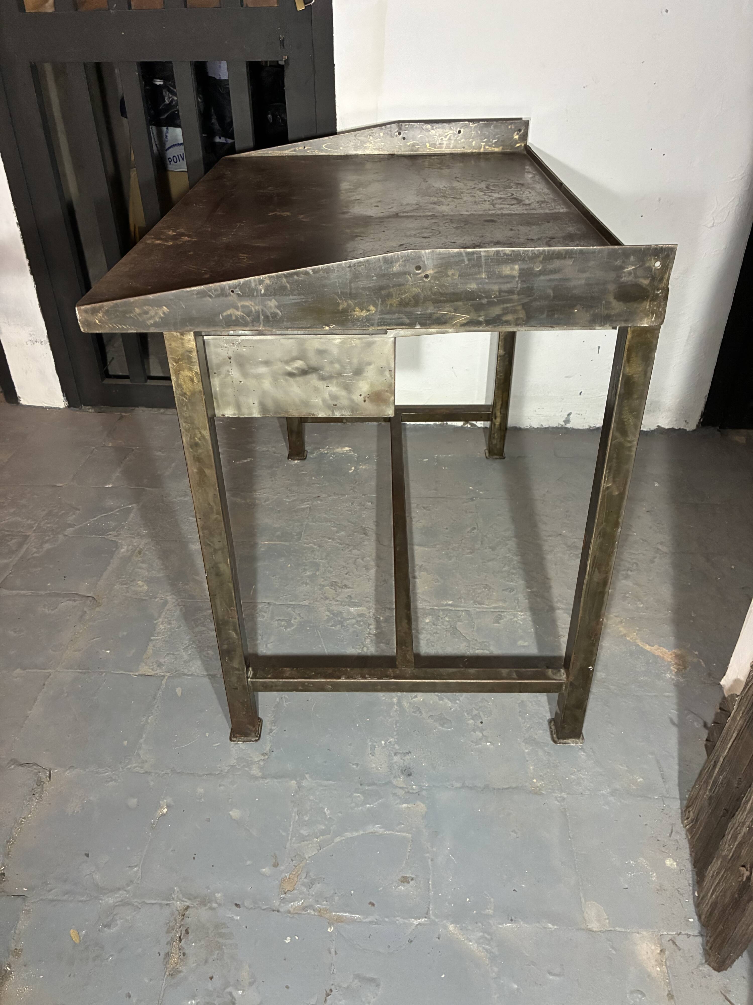 Vintage industrial workshop desk in patinated metal - brass drawer