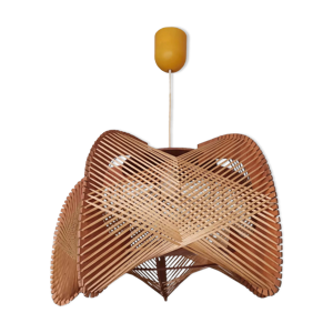Suspension en bois paille