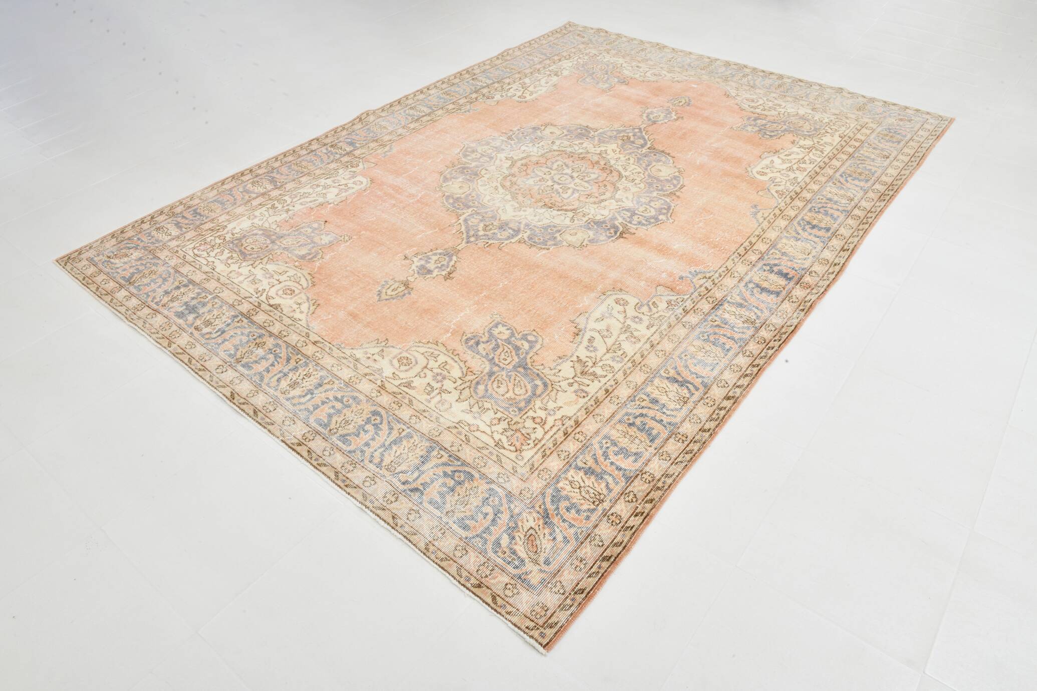 7x10 Oversize Persian Rug, 218x309Cm