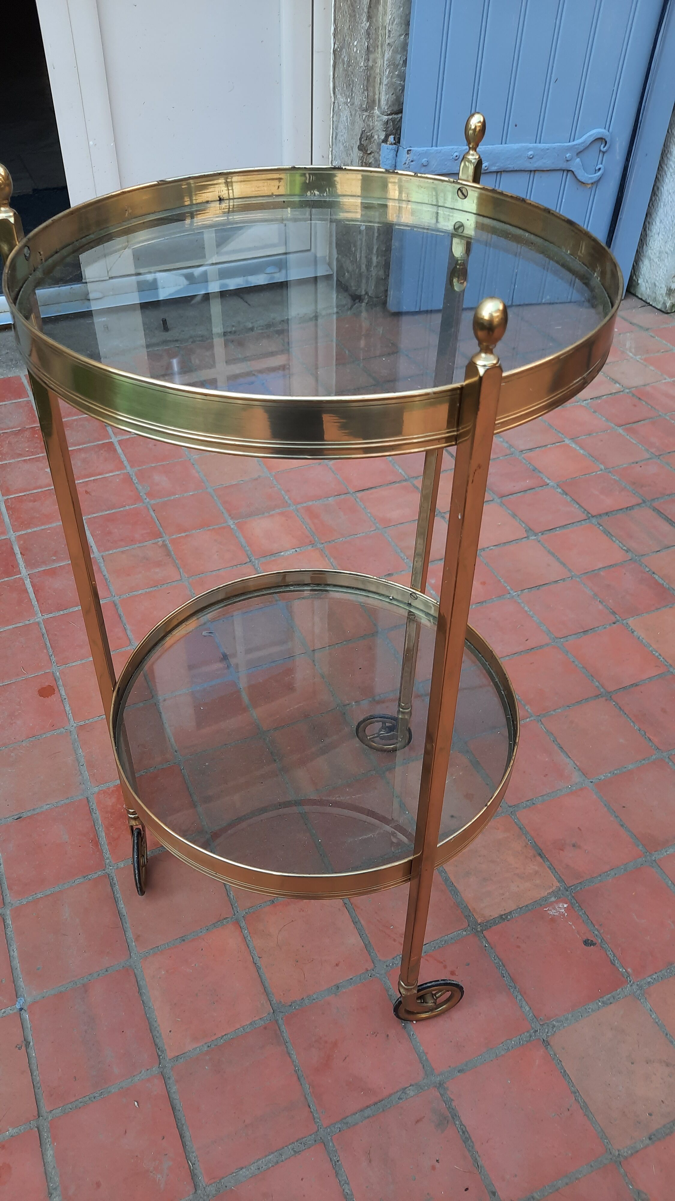 Brass roulette service