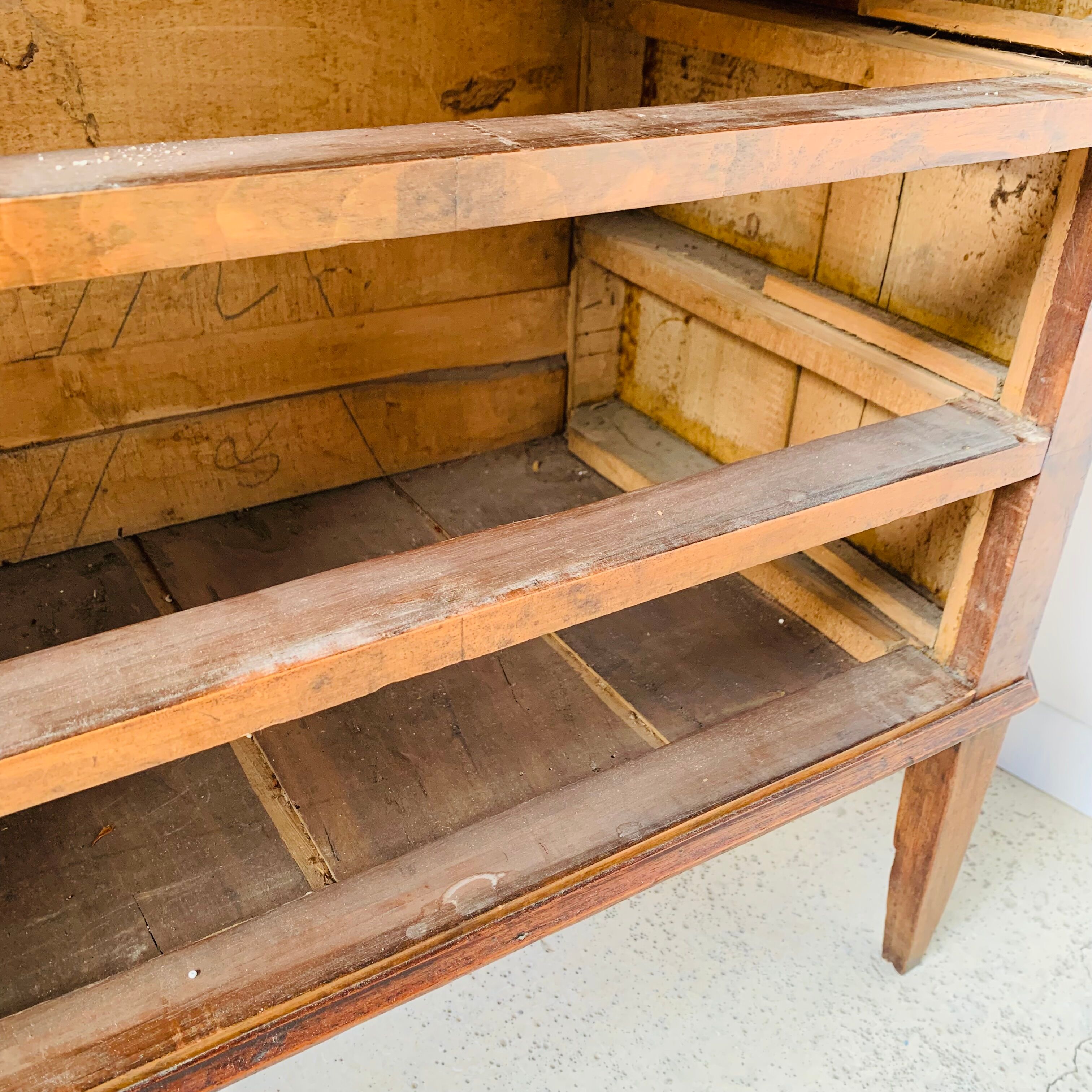 Old small inlaid chest of drawers with 3 drawers - Louis XVI probably 18th