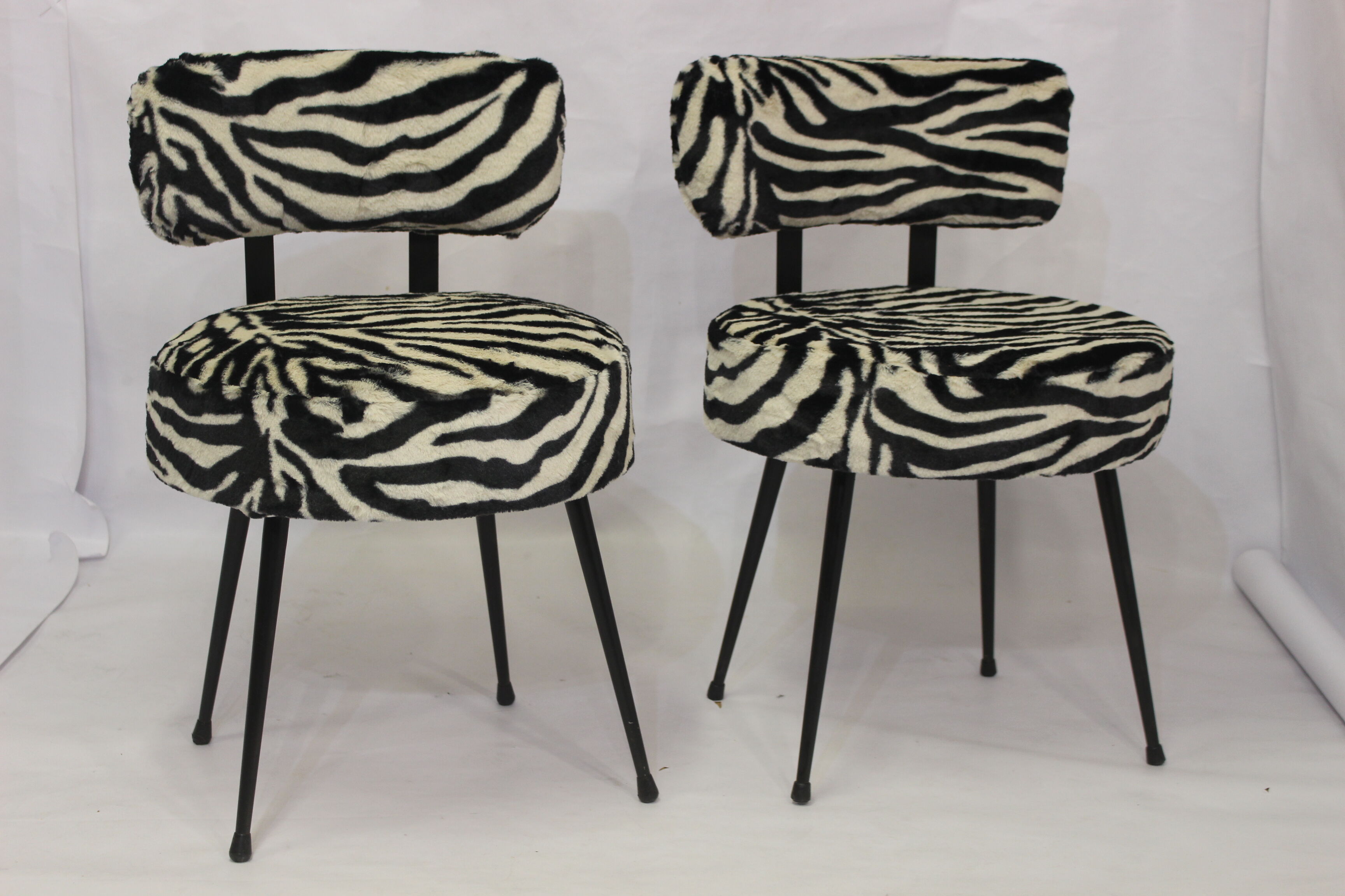 Pair of chairs pelfran zebra fur fabric