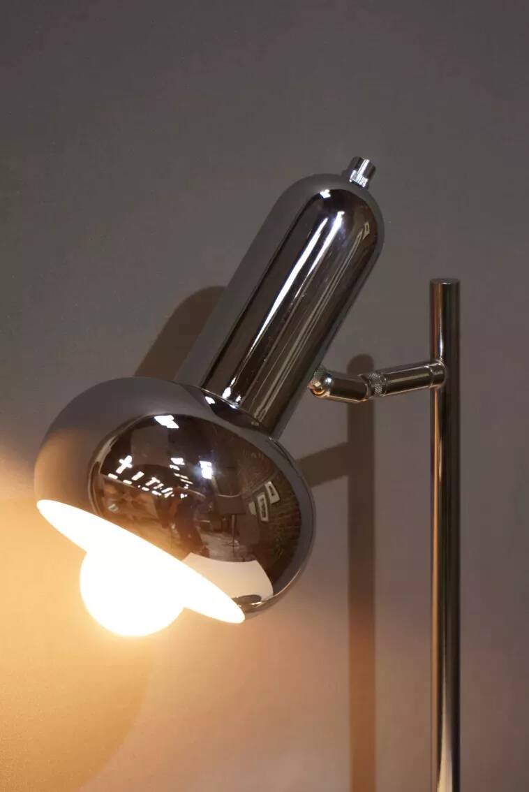 Articulated lamp in chrome metal from the 60s