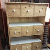 Storage cabinet with drawers