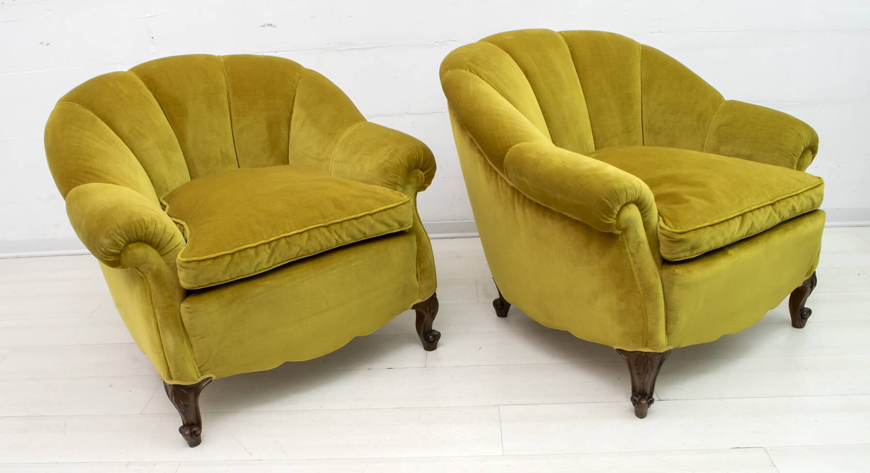 Pair of Mid-Century Modern Italian Velvet Armchairs, 1950s