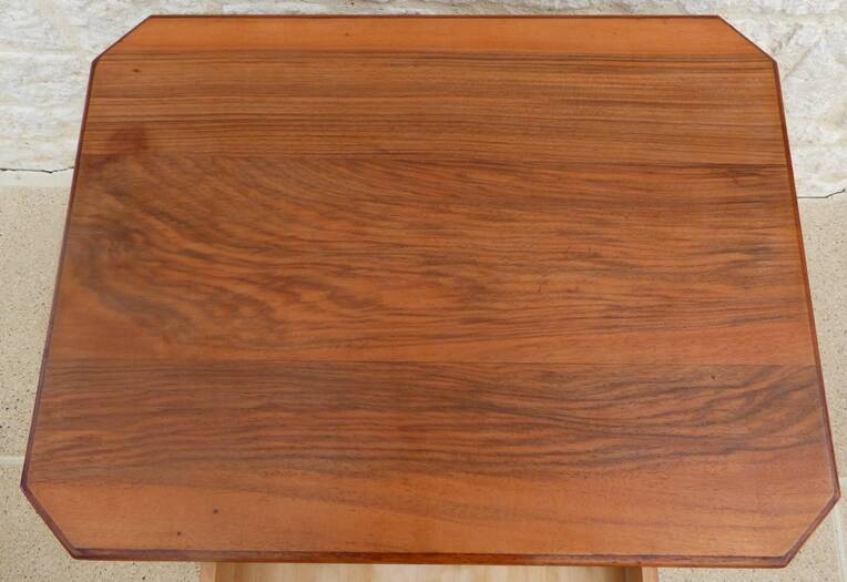 Chic 1930s Art Deco wooden pedestal table