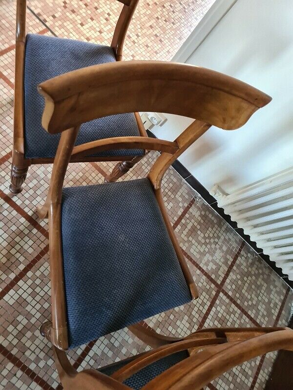 Series of 4 mahogany chairs from the 19th century