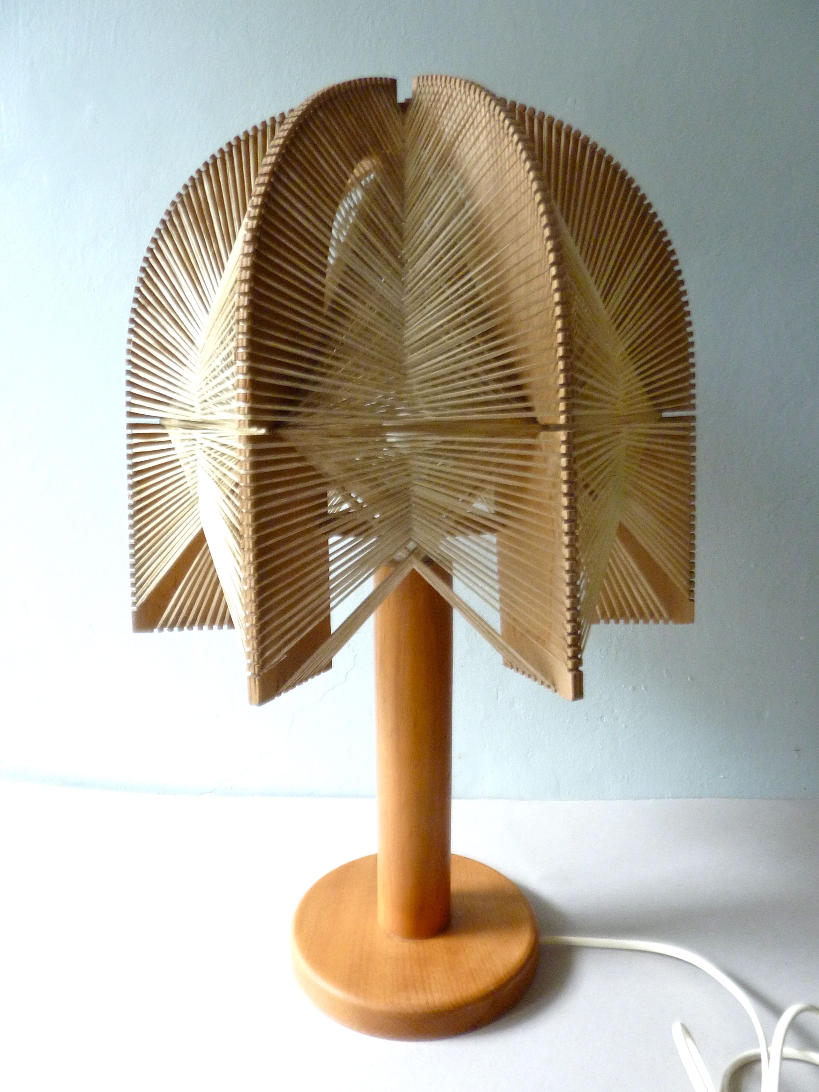 Scandinavian lamp in wood and son of the 1960s