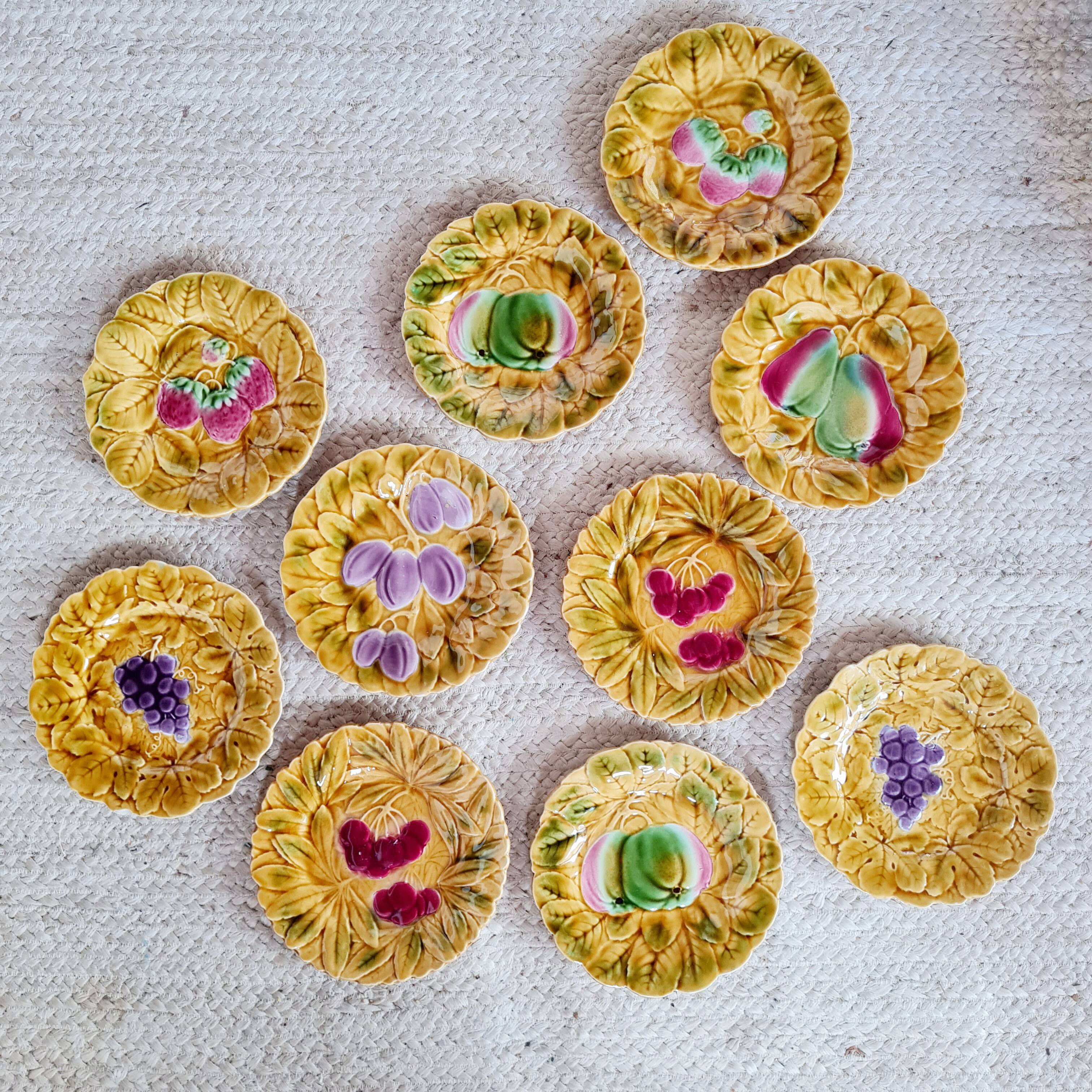 Set of 10 earthenware dessert plates