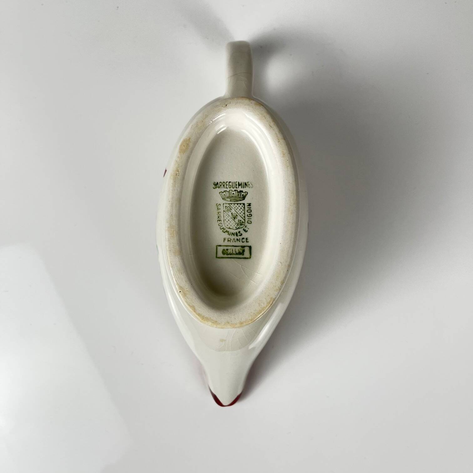 Sarreguemines "Oeillet" Sauceboat, 1920-50