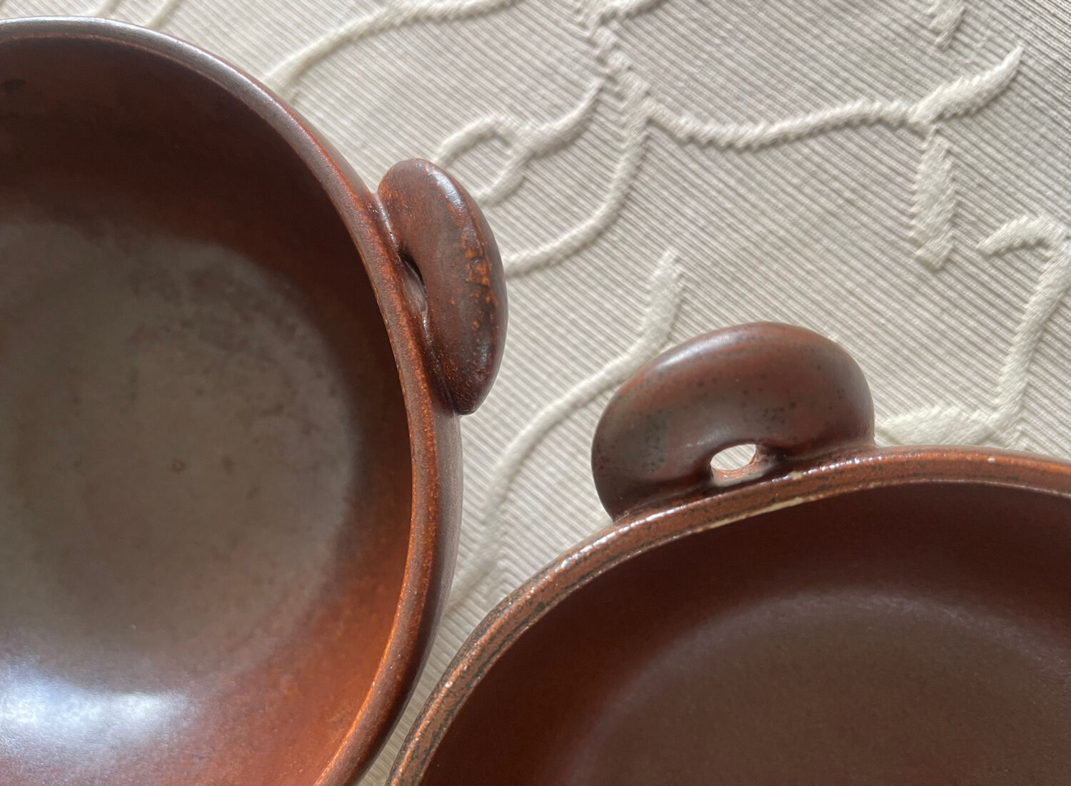 Duo of artisanal stoneware bowls