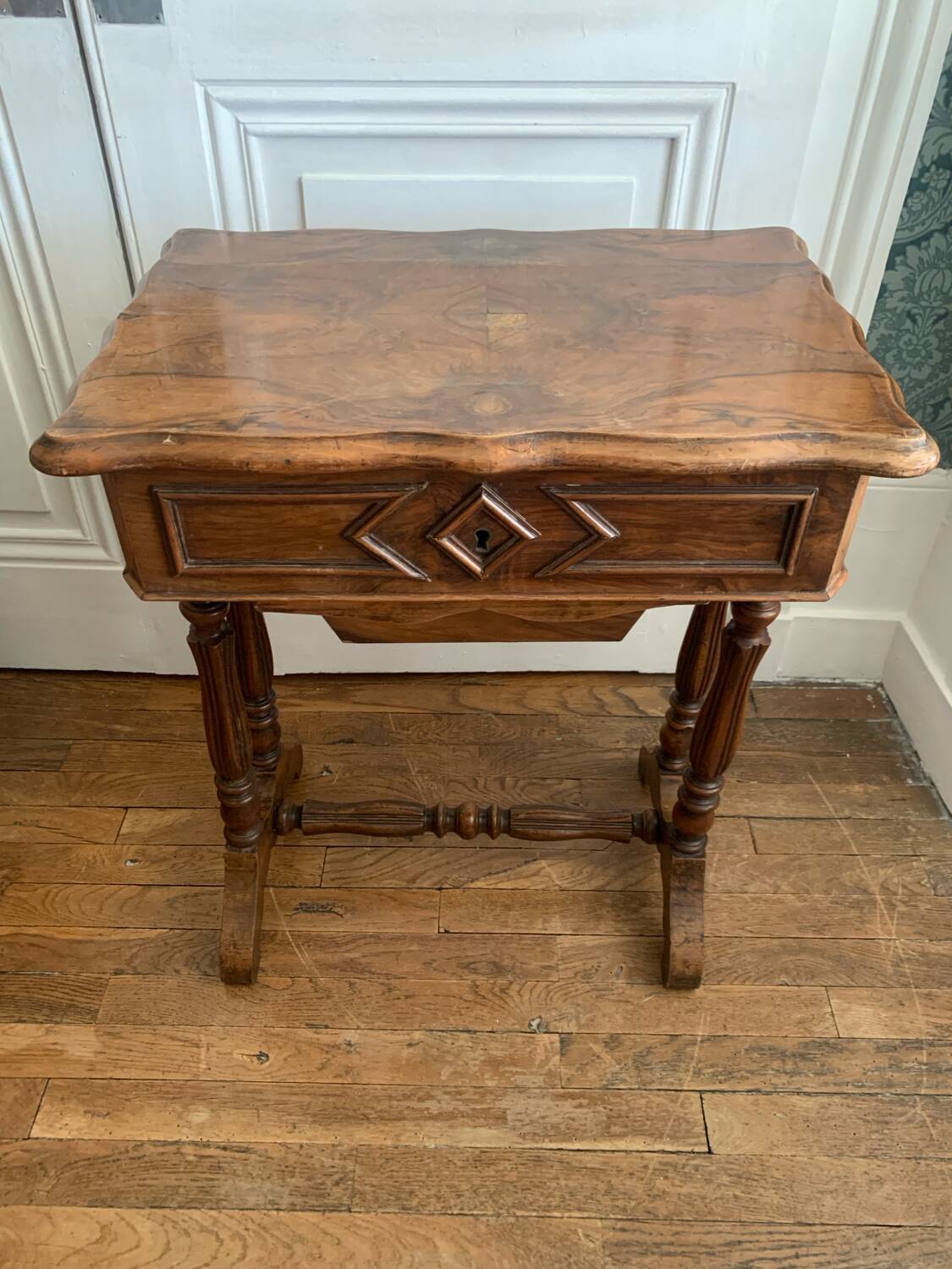 Table travailleuse