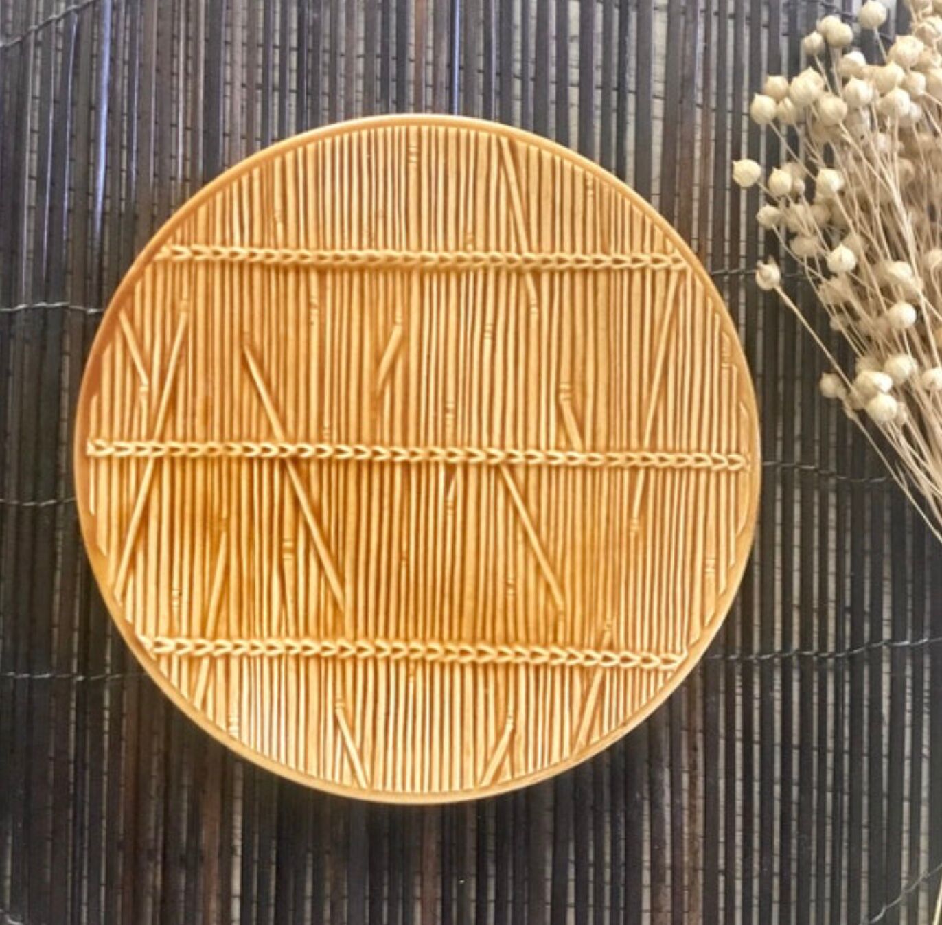 8 vintage Gien cheese plates france