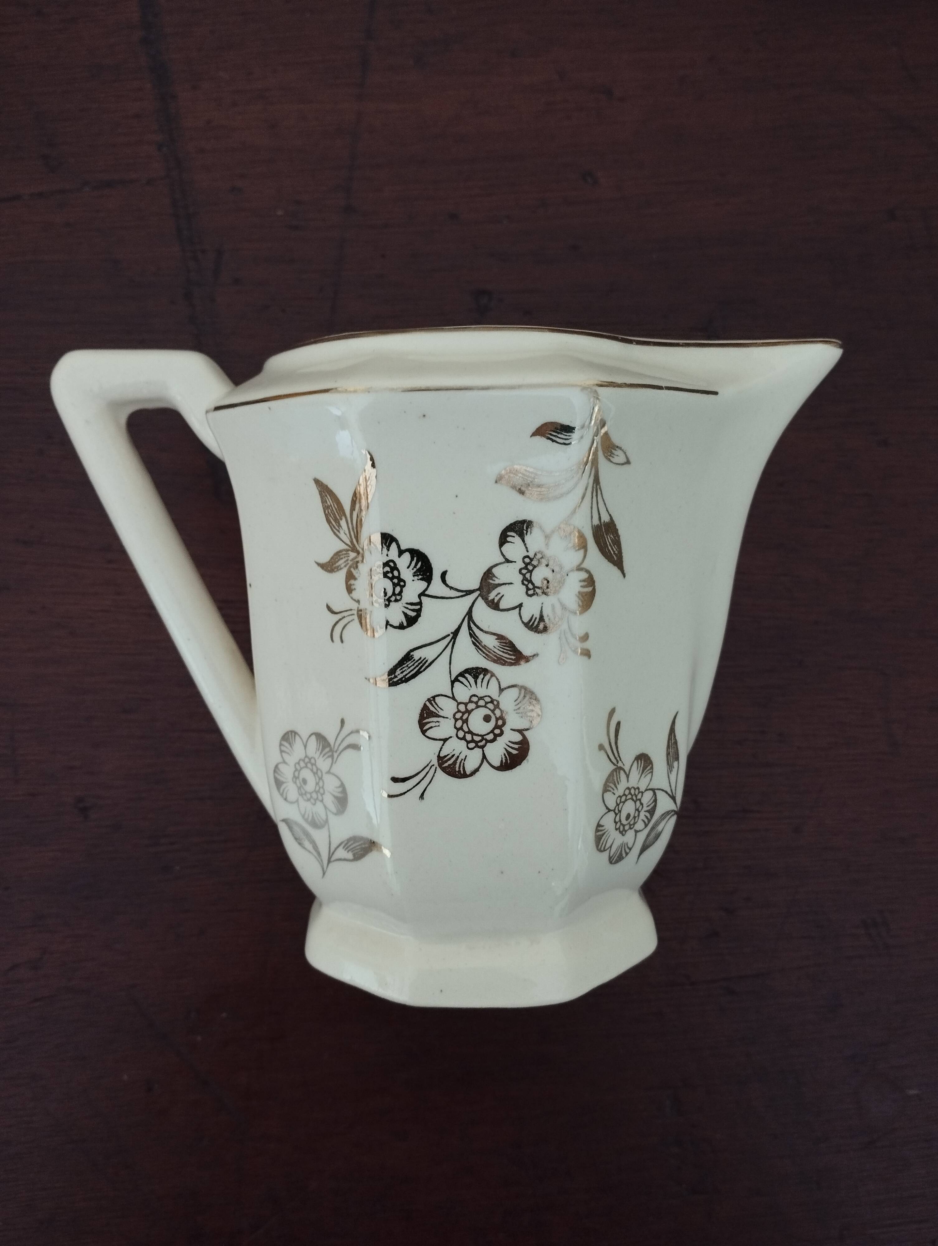 Pot à lait Digoin Raphaël