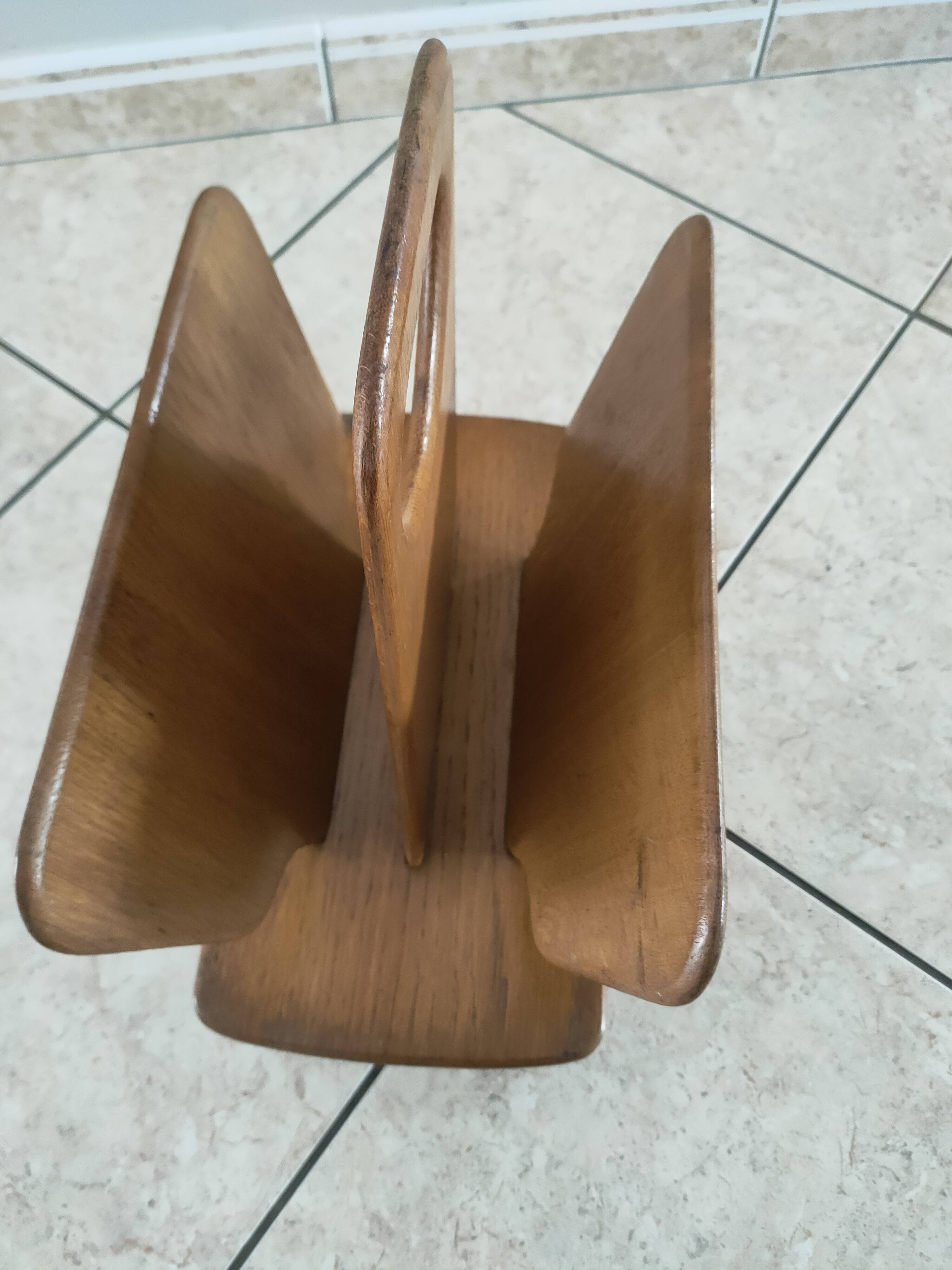 Pierre Cruège magazine rack