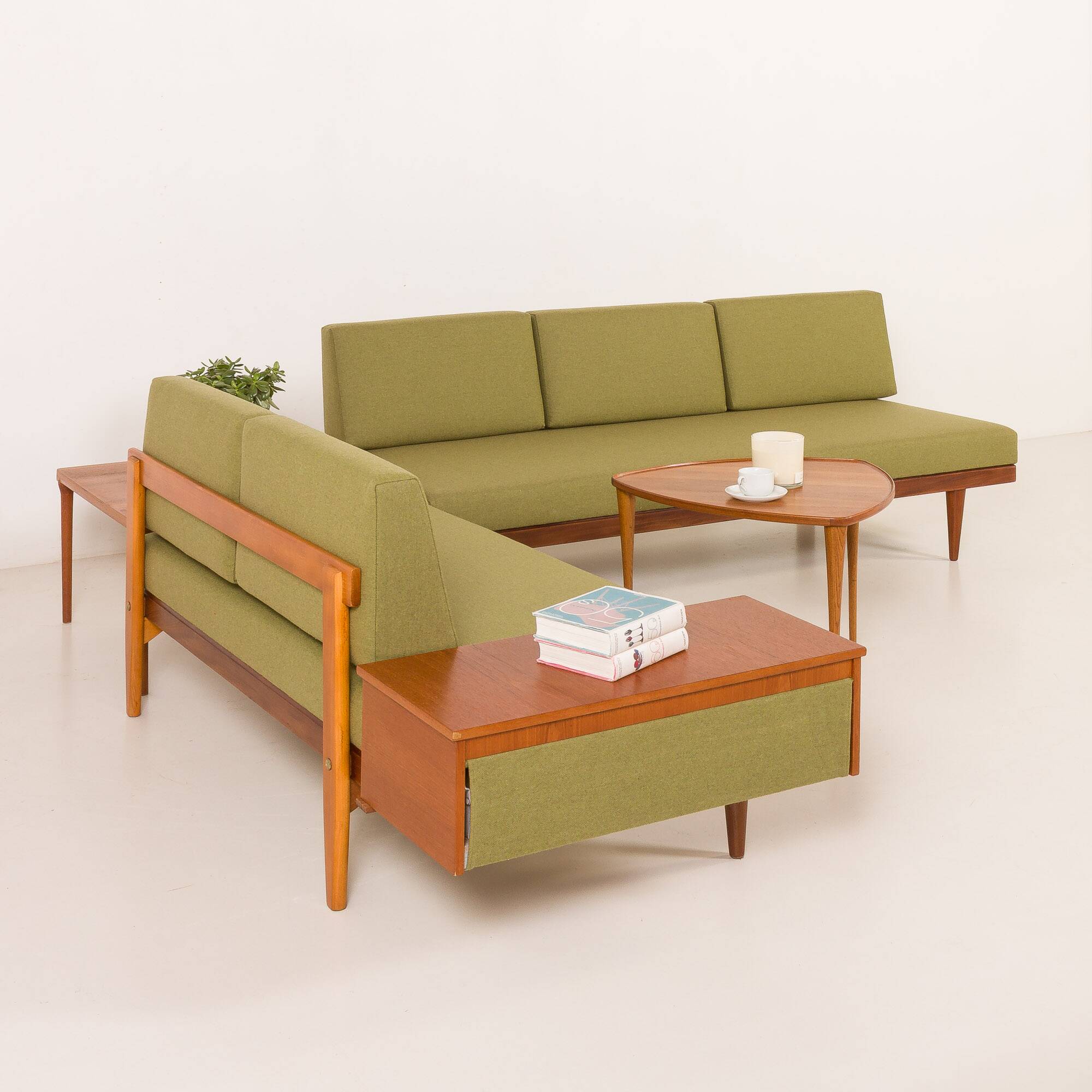 Svane daybed suit, set of 2 sofas and a side table by Igmar Relling, Norway