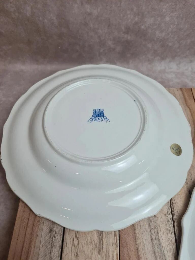 Pair of Gien plates model Rouen blue – classic decor