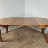 Round extendable elm table