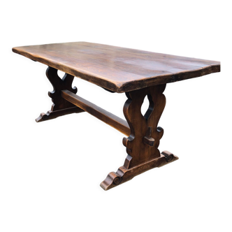 Farmhouse table