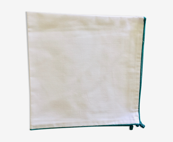Hand-embroidered cotton napkins