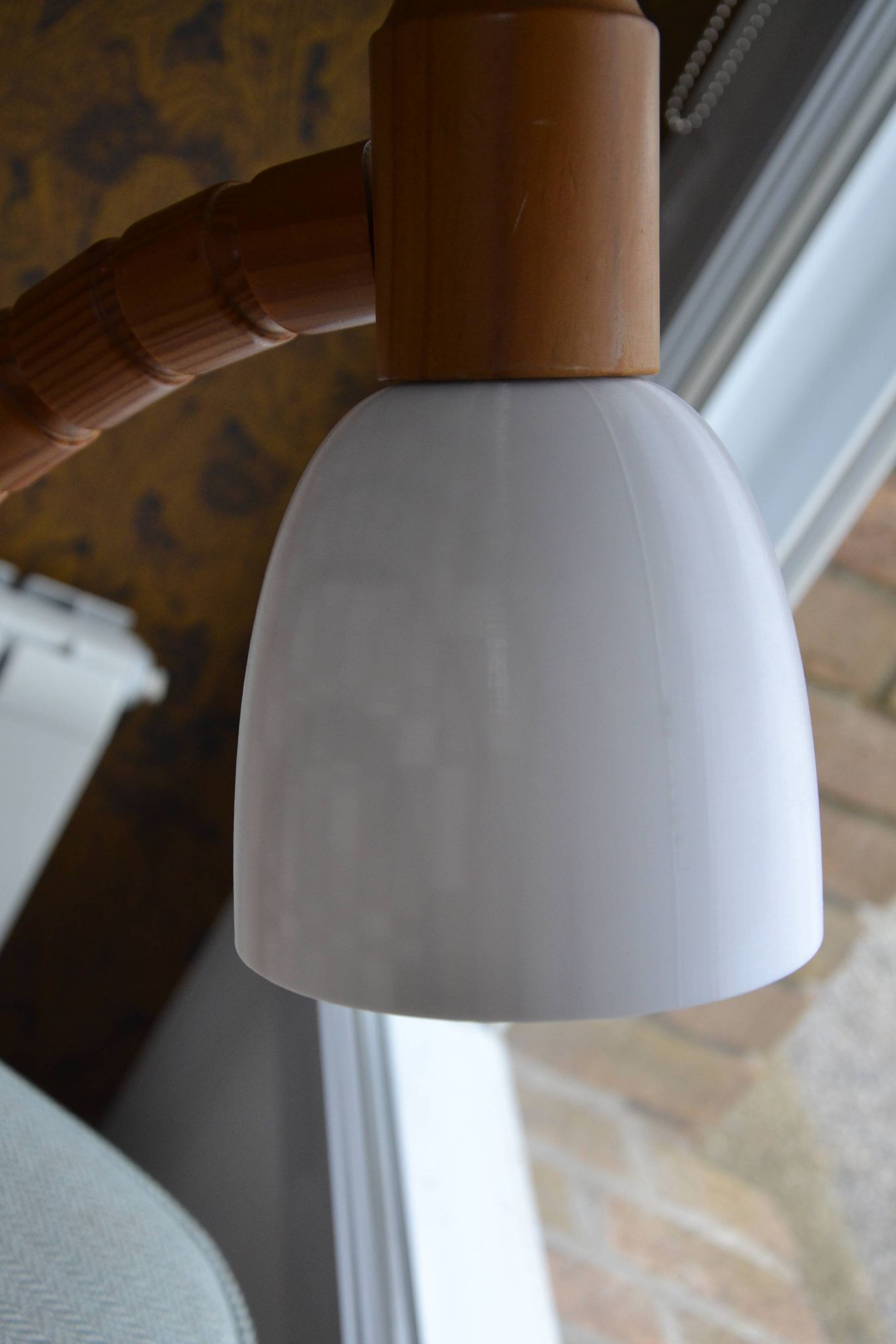 Vintage pine articulated lamp
