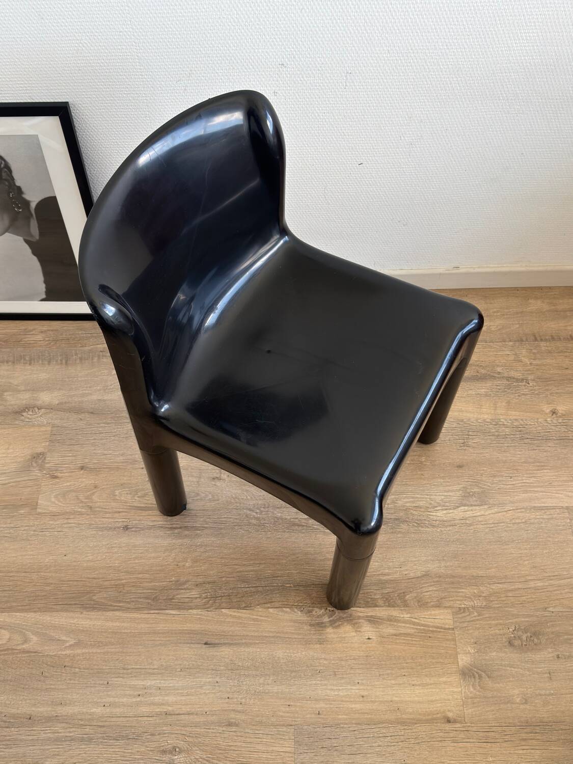 Kartell chair 4875 designed by Carlo Bartoli
