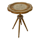Wooden pedestal table / harness
